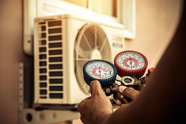 Professional Hvac Maintenance technician working in Lake Elsinore, CA
